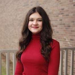 headshot of Alayna Rickly