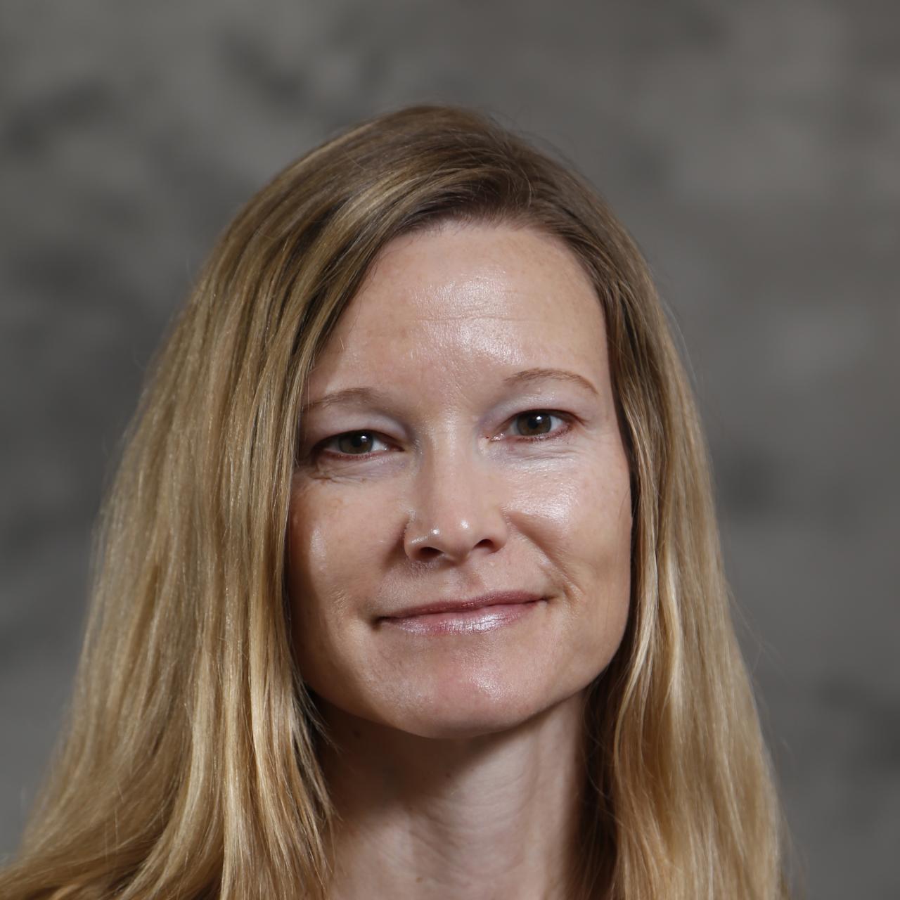 headshot of Amber Rader