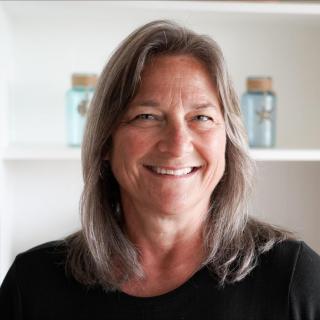 headshot of Terri Bucci